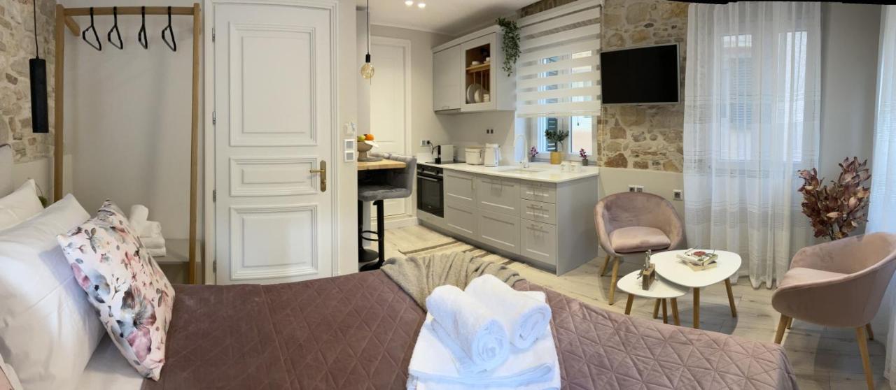 Biscoutsis Old Town Studio Corfu  Bagian luar foto